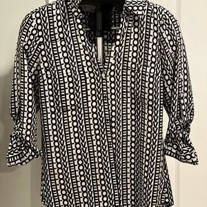 Black and white graphic love top